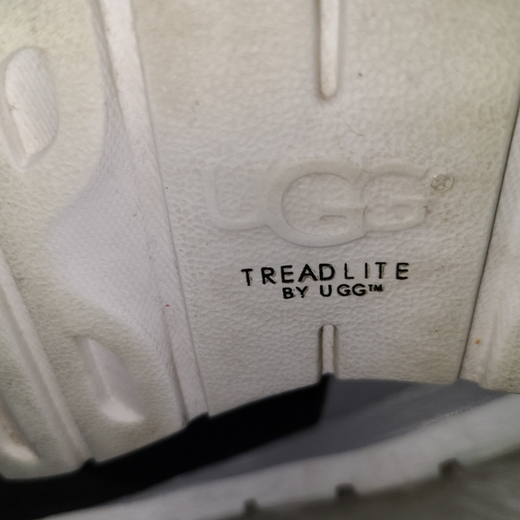 UGG Size 5 Black Leather Sneakers - Picture 6 of 7